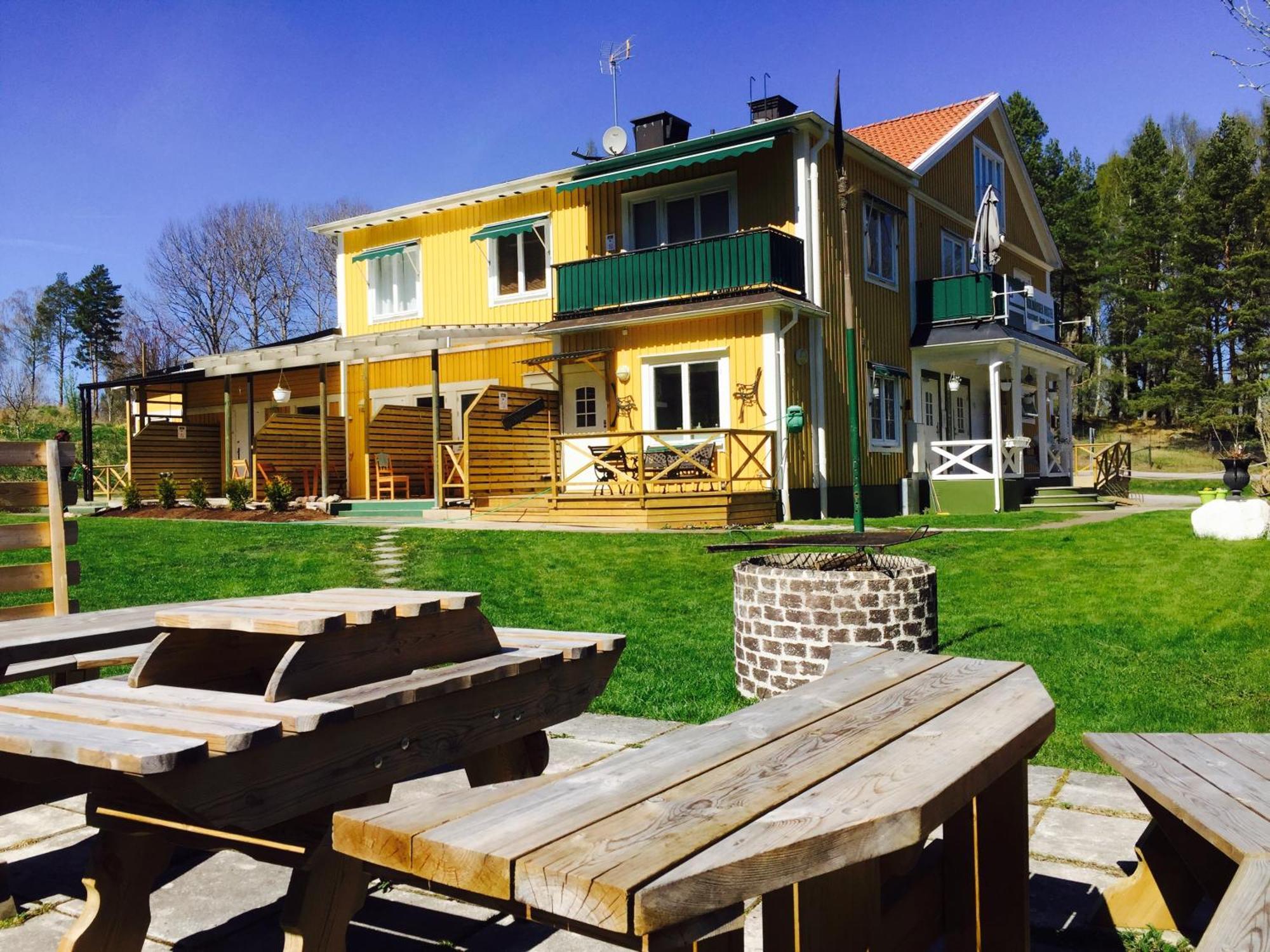 Motel E4 Kolmarden Apartments And Cottages Екстериор снимка